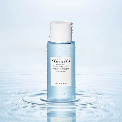 SKIN1004 – Madagascar Centella Hyalu-Cica Brightening Toner (210ml)